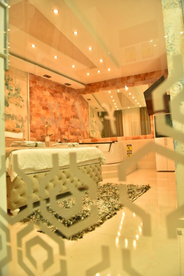 Design Apartment Premium Spa Lux 4 Star "Dubai" Completely Private Wellness & Spa Free Included Sauna & Jacuzzi & Salt Wall & Fire Place & 3D Ceilings & Business Wifi & Netflix & Keyless Code Entry & Full Smart App & Secure 2 Parking Place Ćuprija Exterior foto
